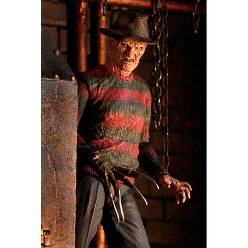 Nightmare in Elm Street Freddy Krueger Ultimate figure