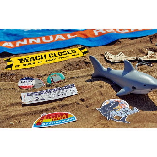 Jaws Amity Island Summer of 75 Spanish Welcome Kit