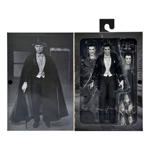 Universal Monsters Dracula Carfax Abbey figure 18cm